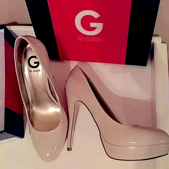 Guess Shoes - 🎉HOST PICK 🎉Guess Platform Heals In Size 10m